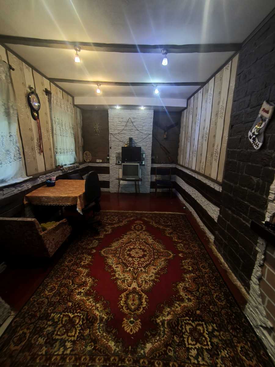 1870869378765307