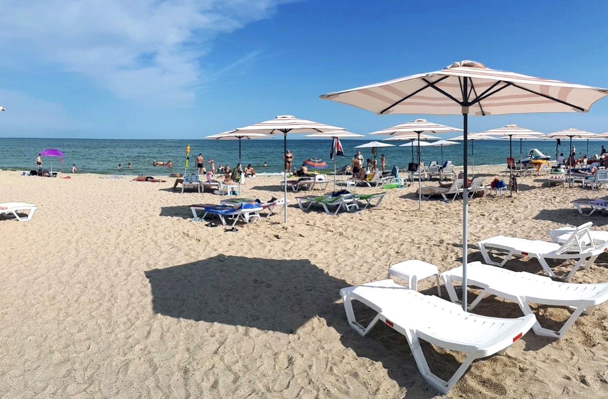 1870872849932767
