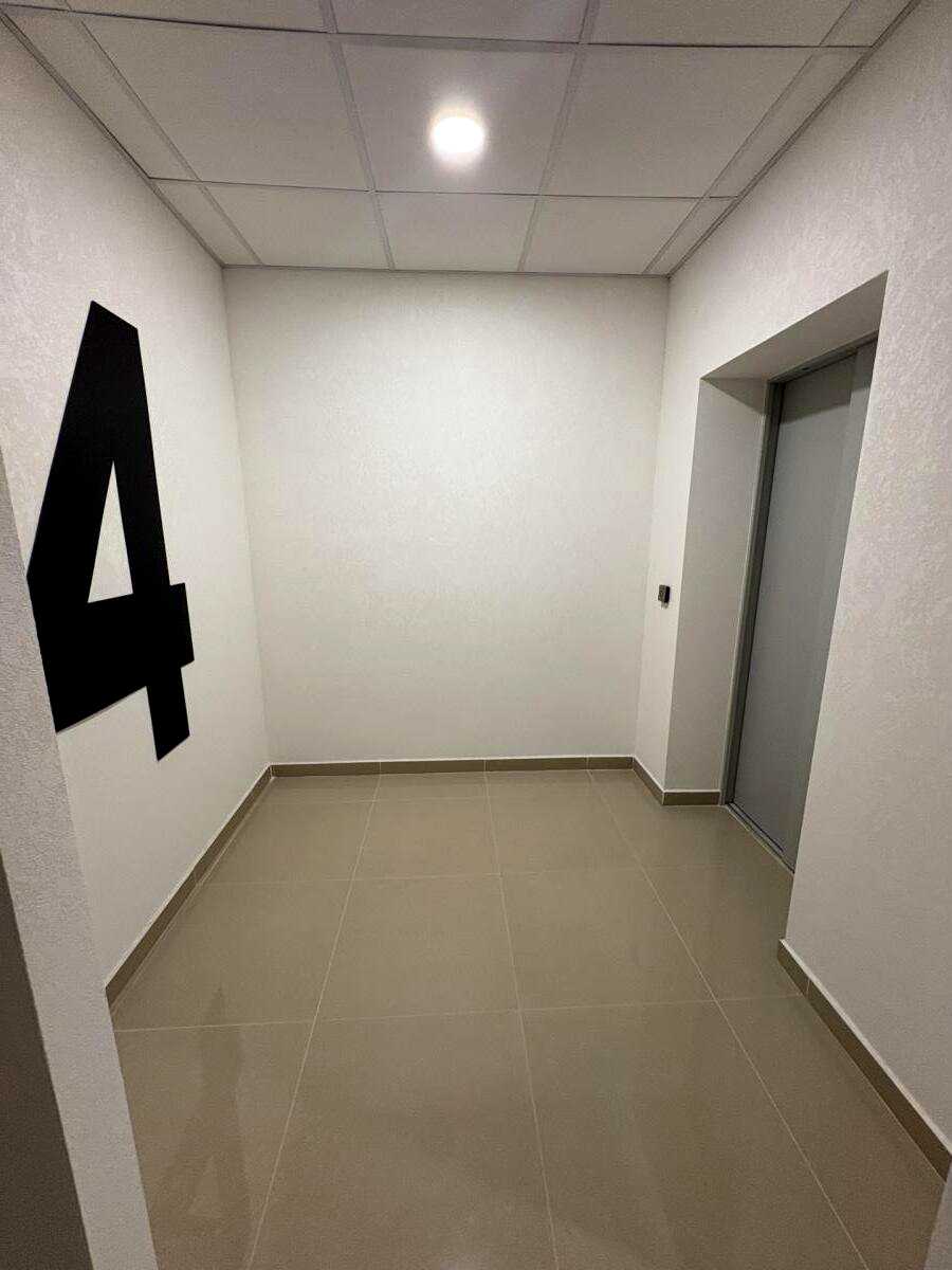 1870875413683755
