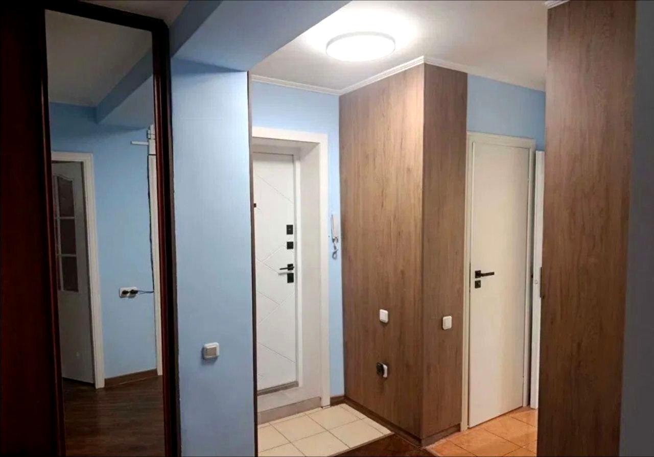 1870876433853065