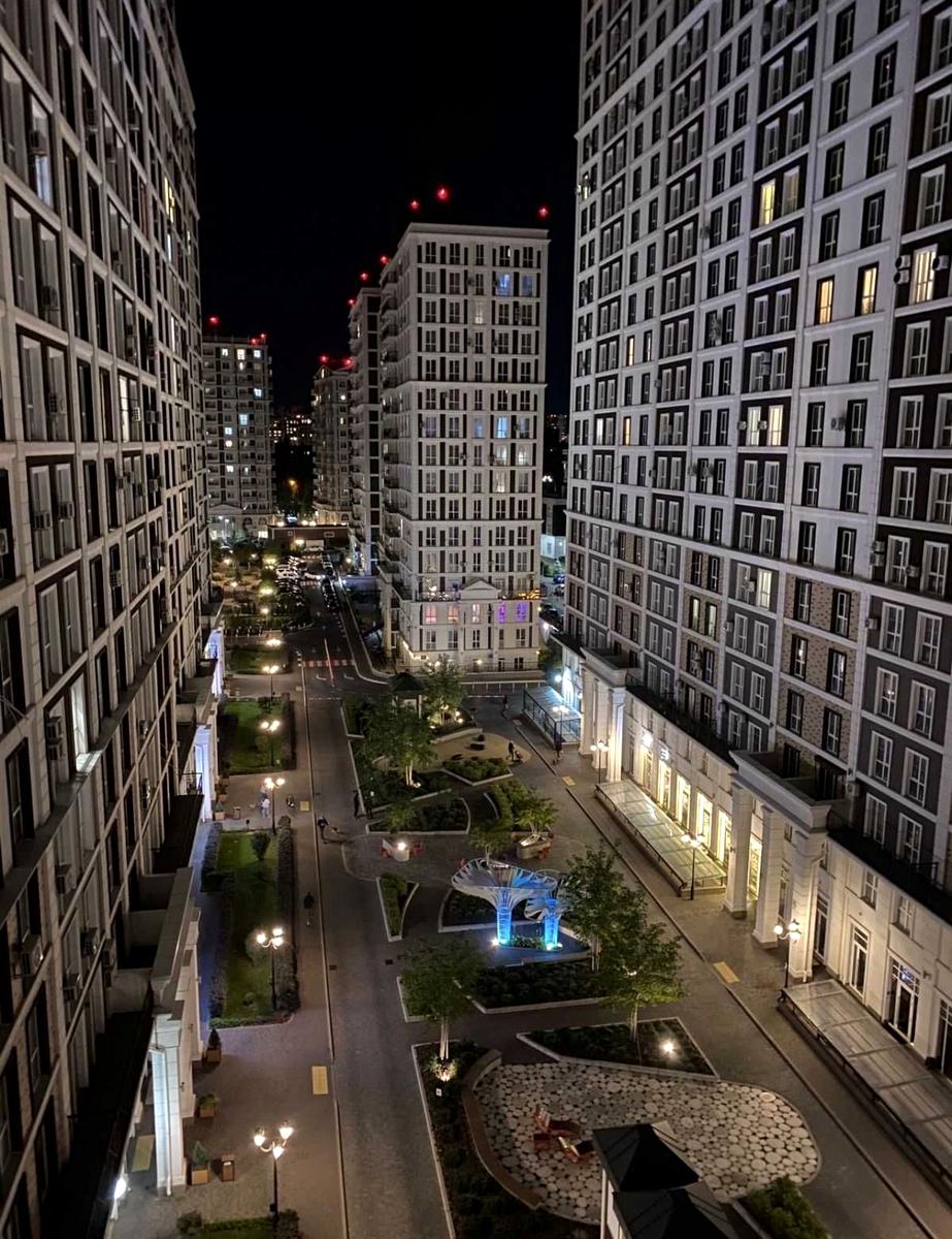 1870877513113452