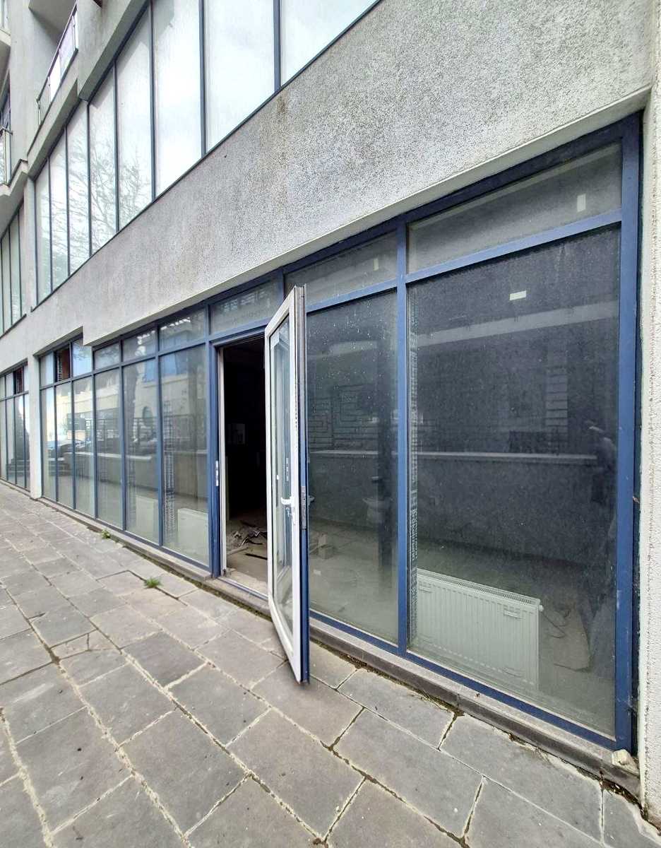 1870878481456882