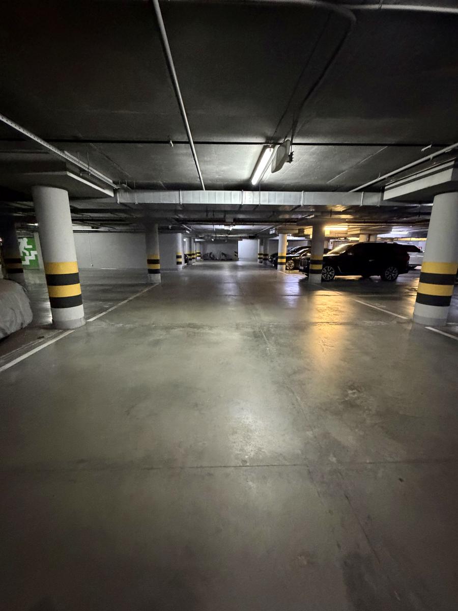 1870879556159075