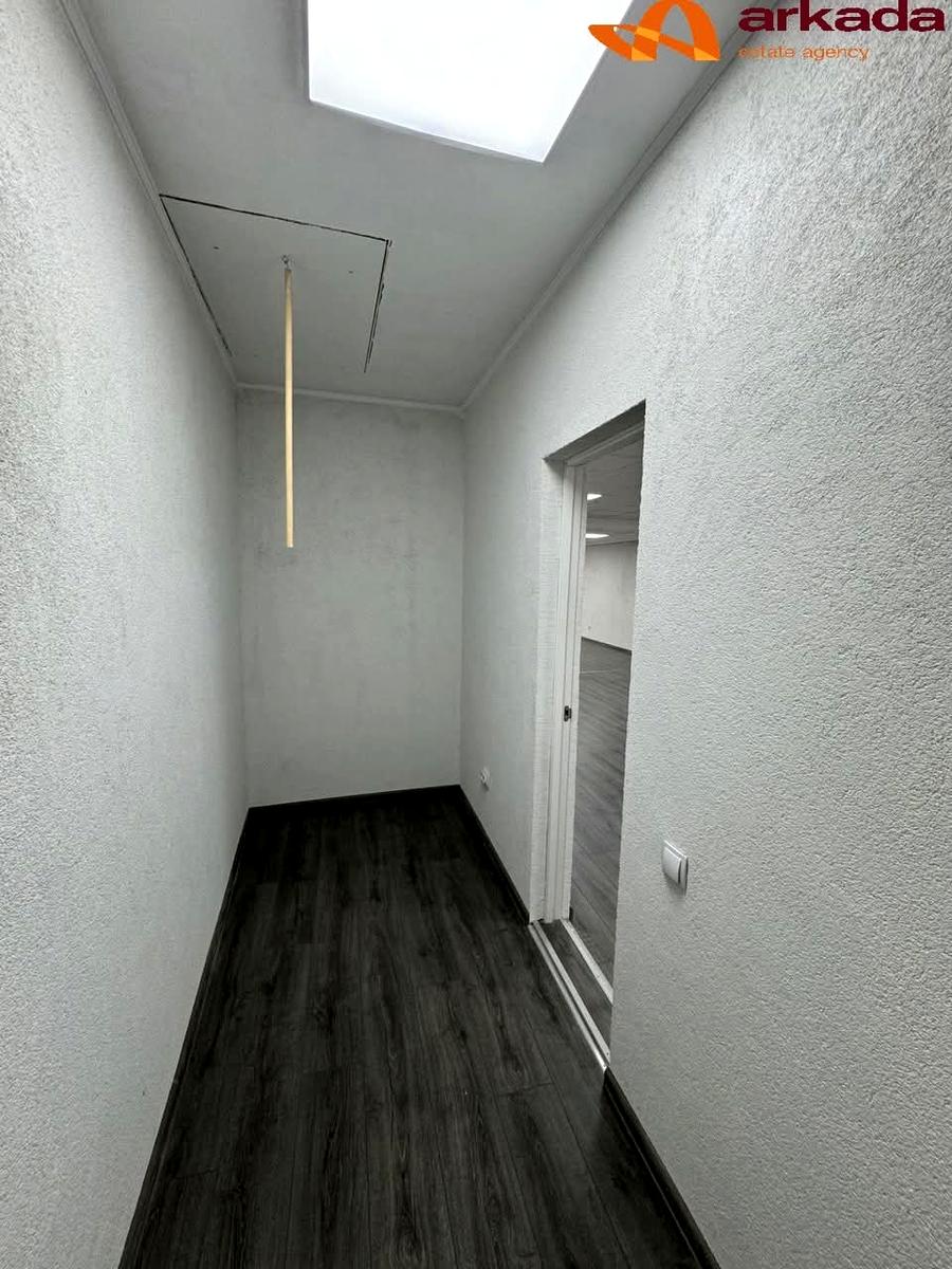 1870880786611699