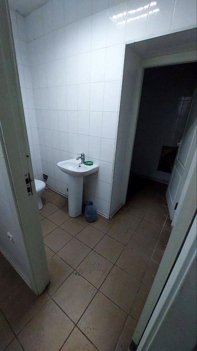 1870885773930453