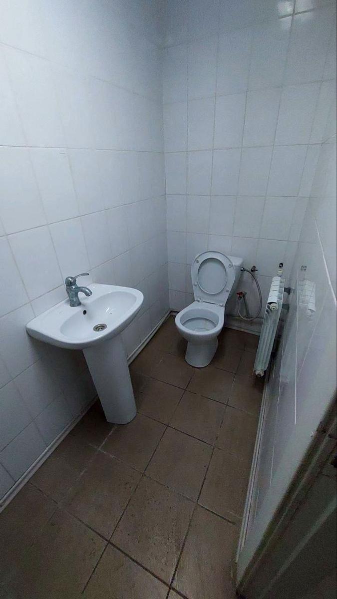 1870885862358936