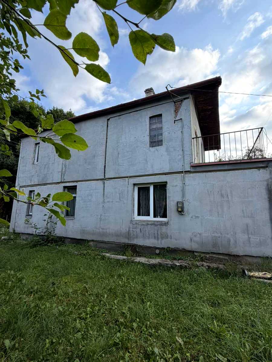 1870886373819319