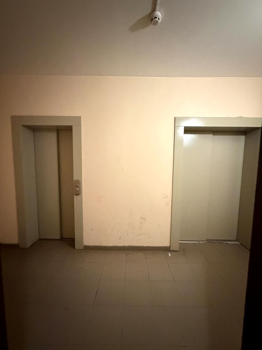 1870900977838572