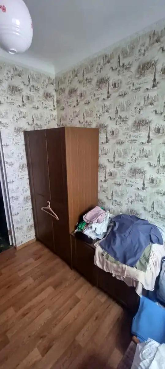 1870902434740600