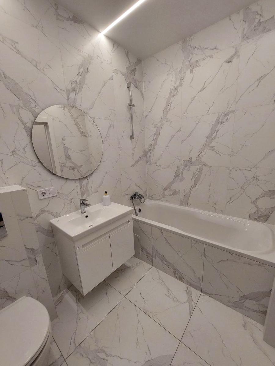 1870906247348746