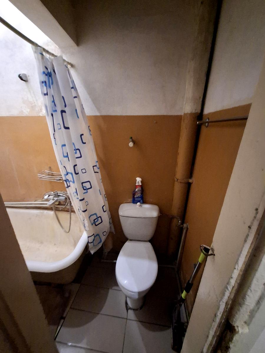 1870943605343618
