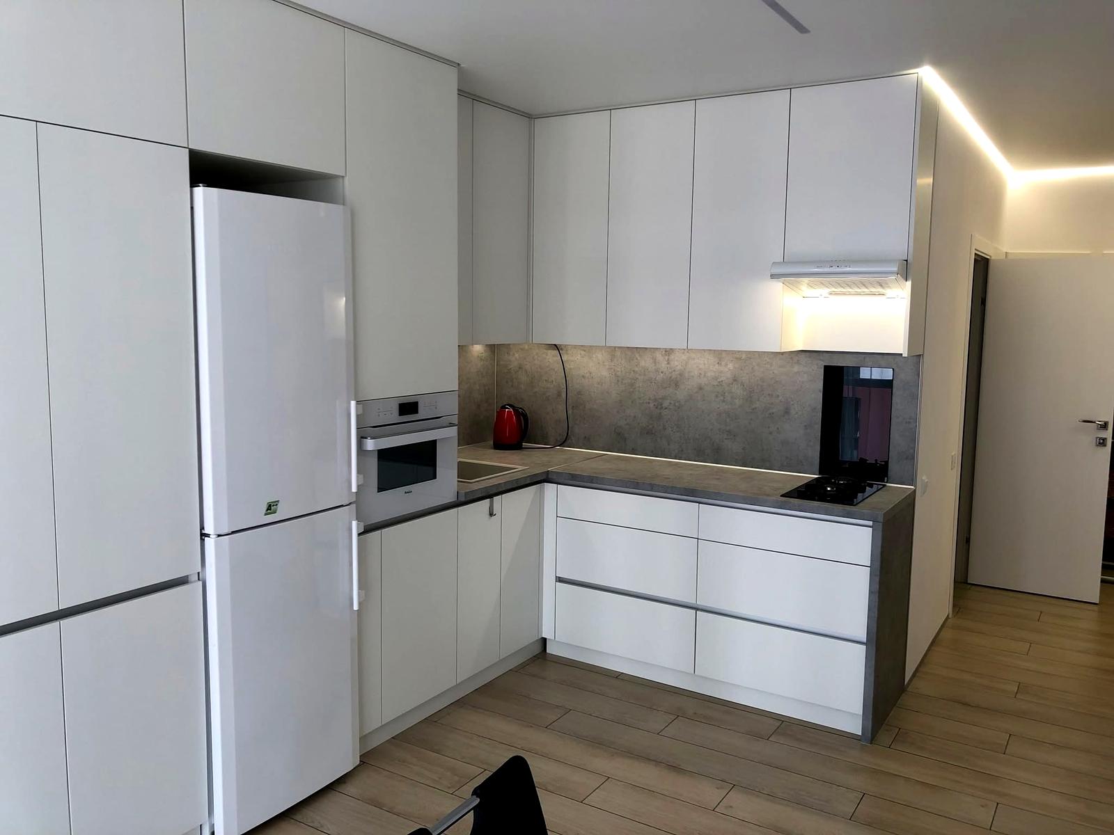1870944882108388