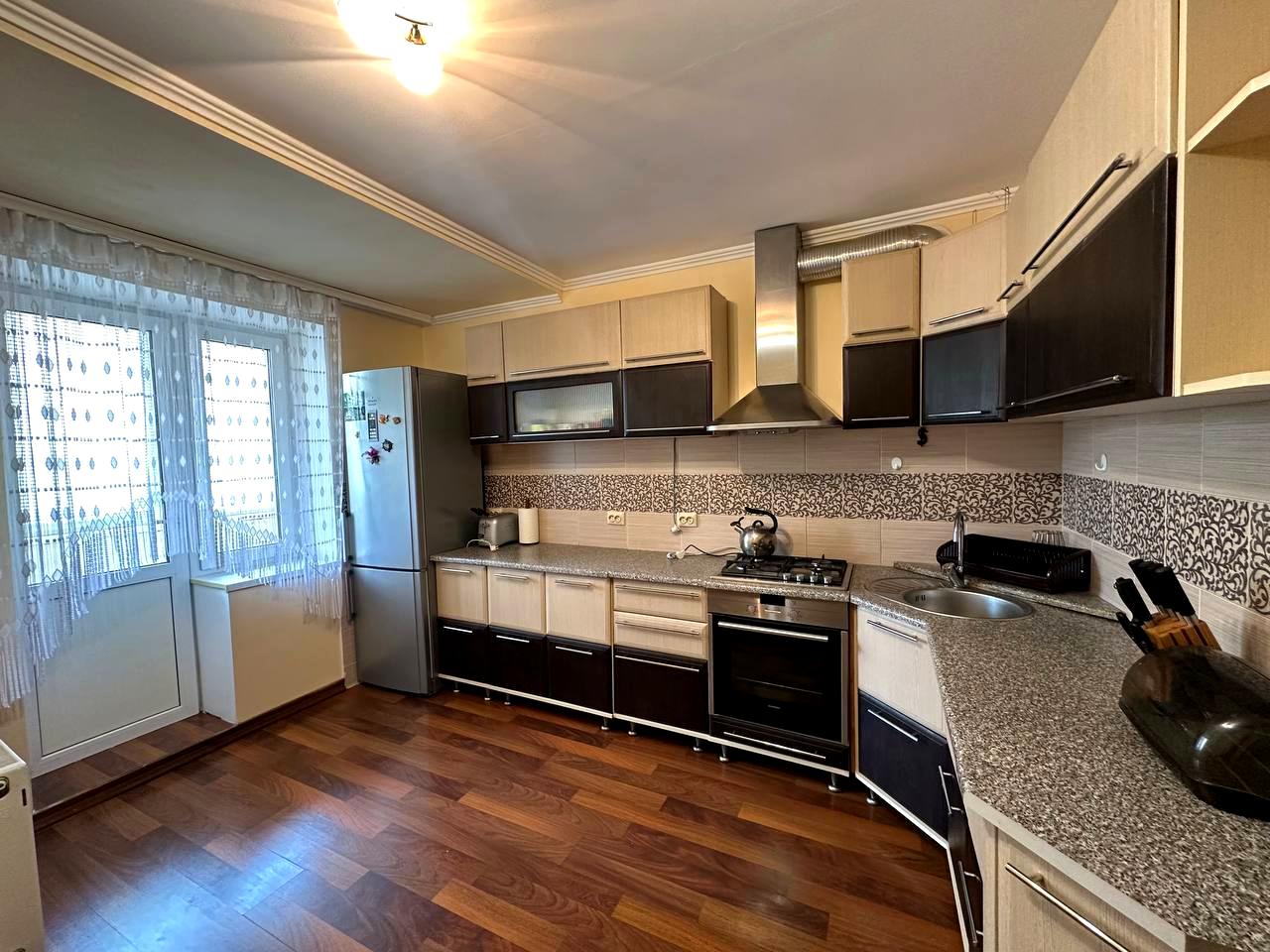 1870951311008659