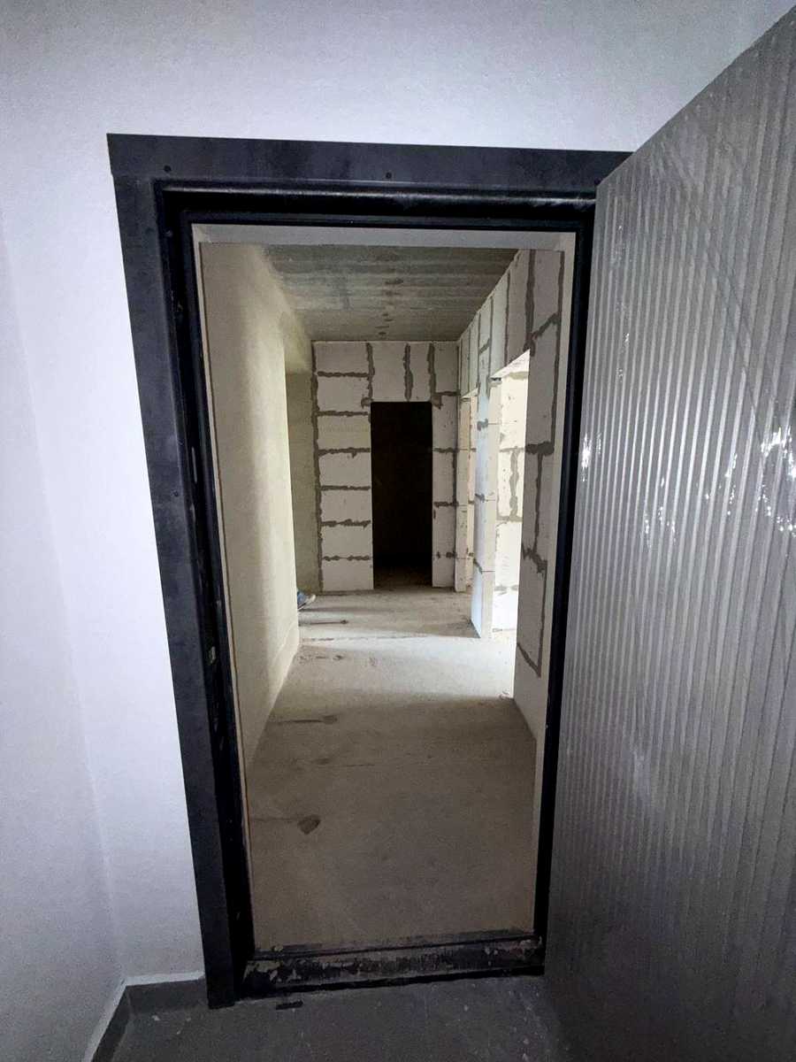 1870954675978429