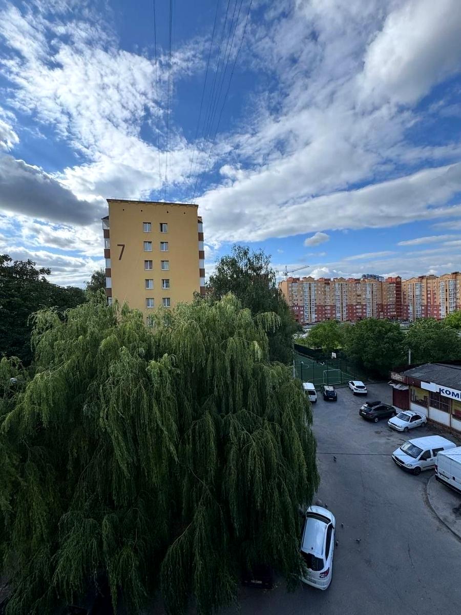 1870957899786348