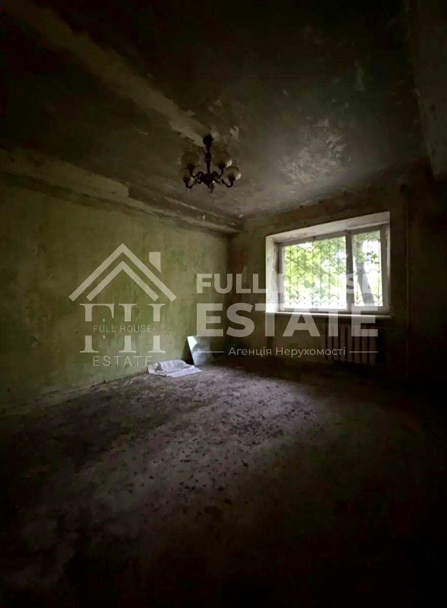 1870958245300478