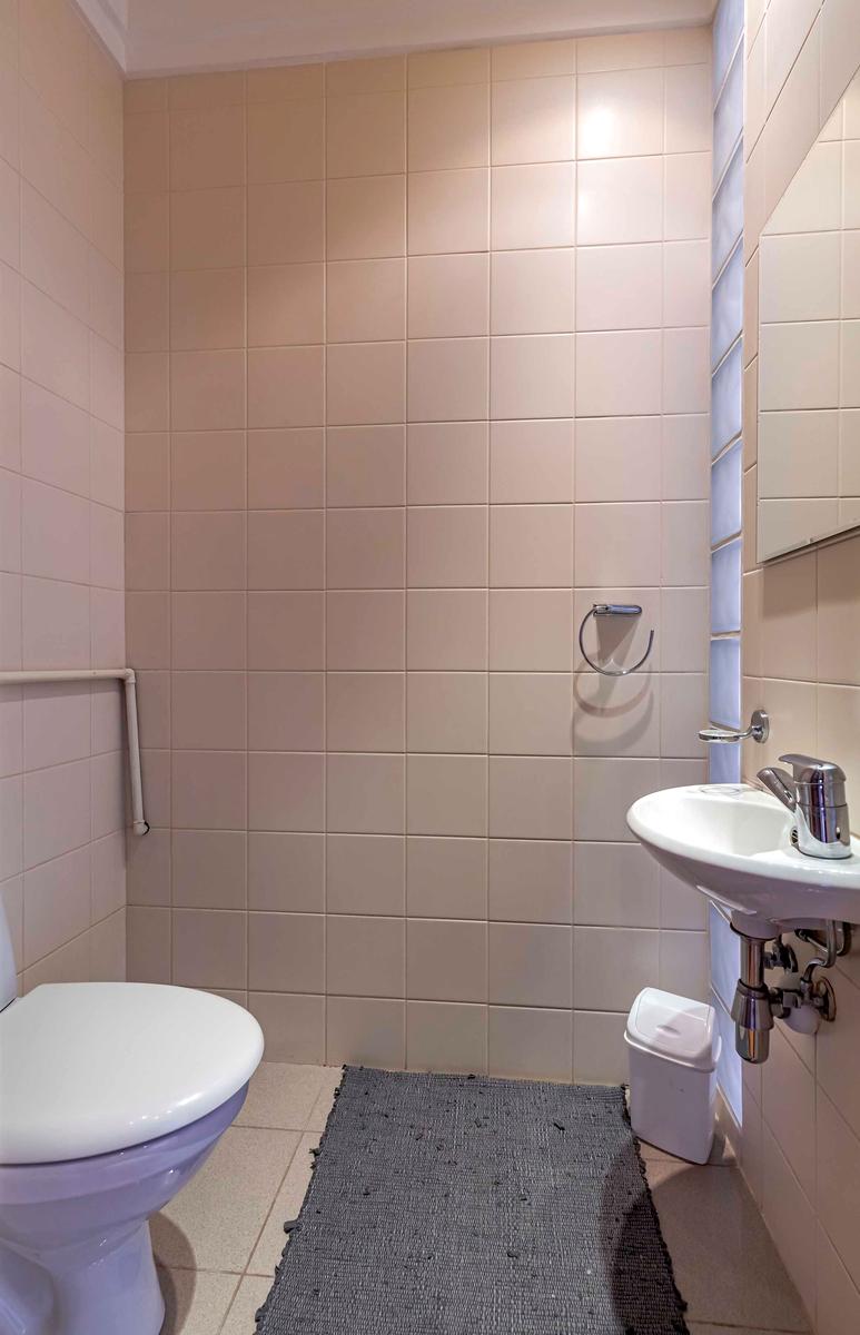 1870962135988503
