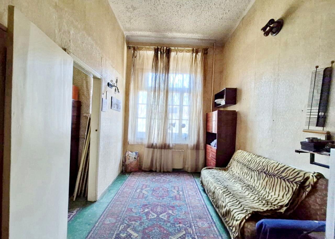 1870966311581821