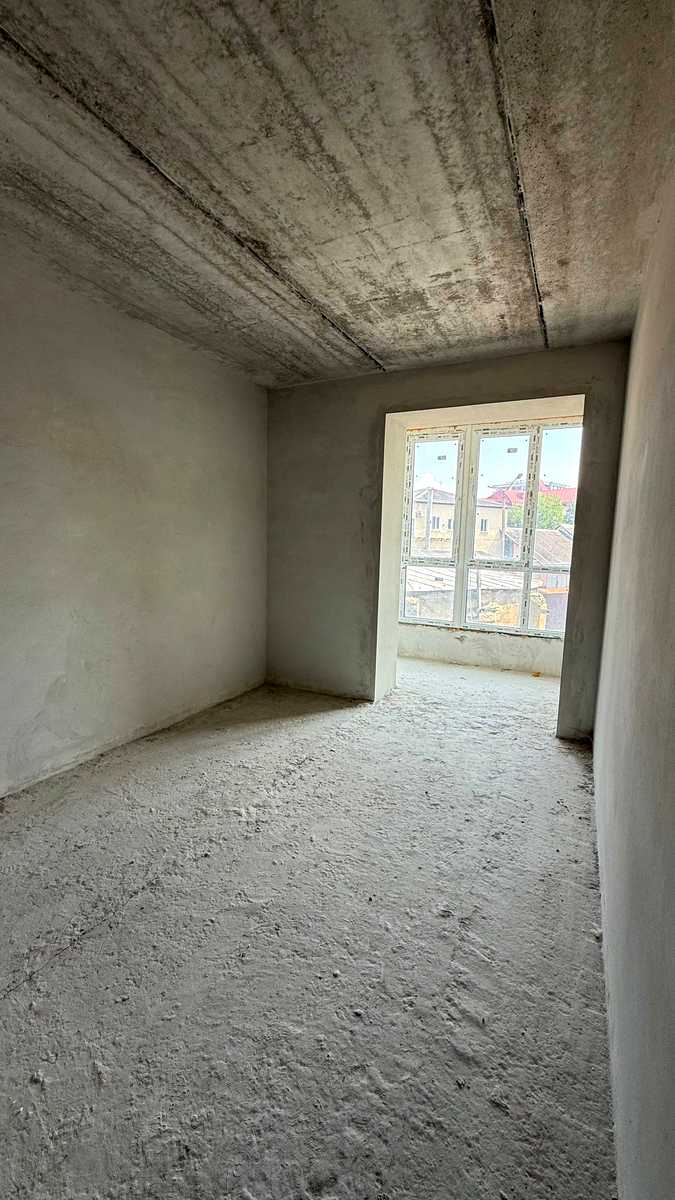1870966624146736