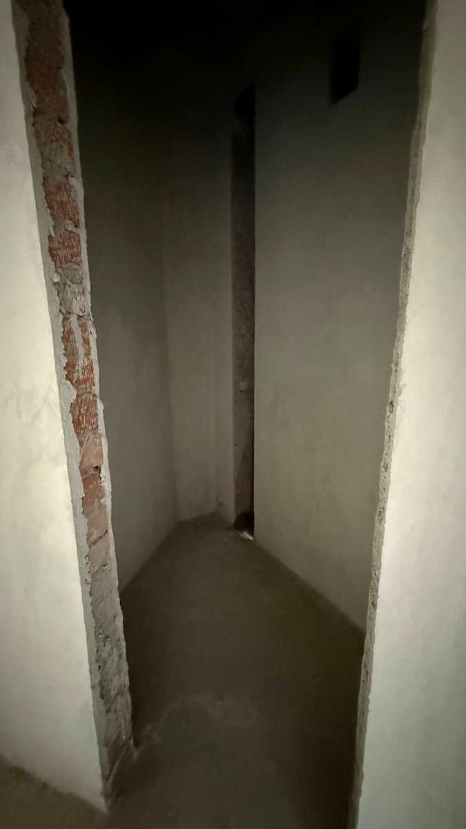 1870966632644343