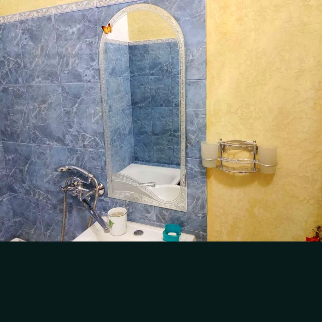 1870968963492366