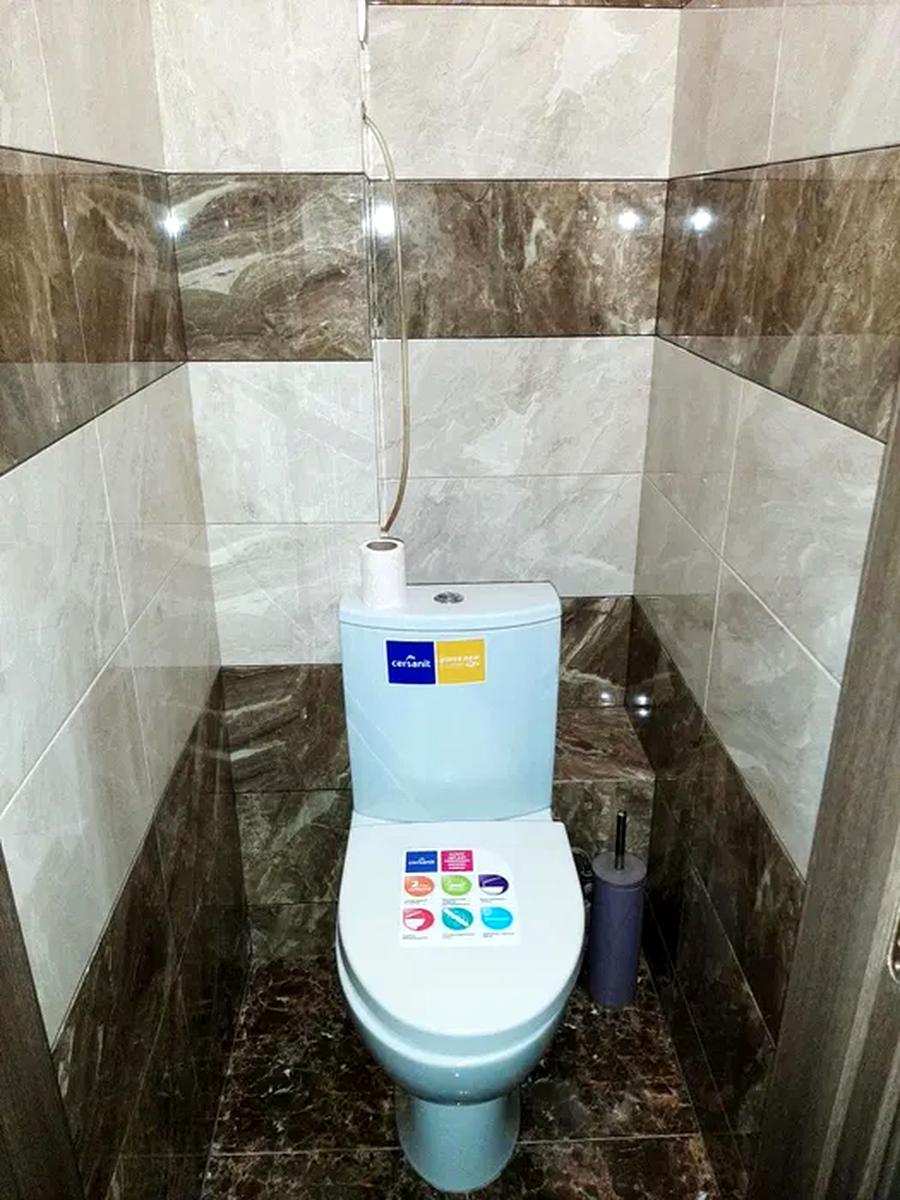 1870968993645673