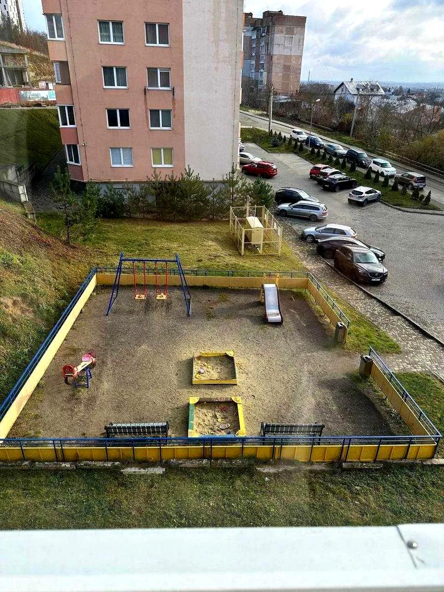1870969186399319