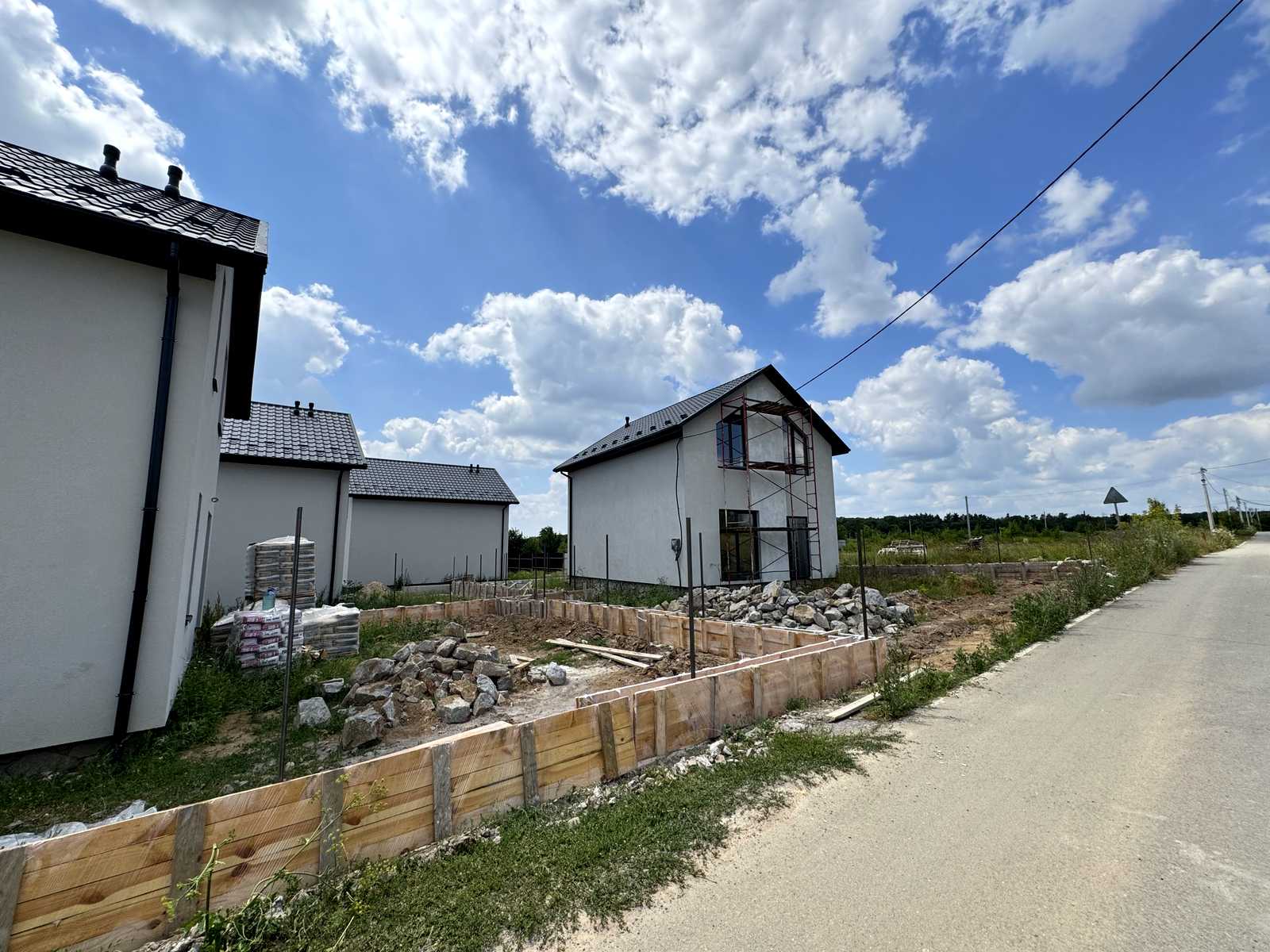 1870986390840316