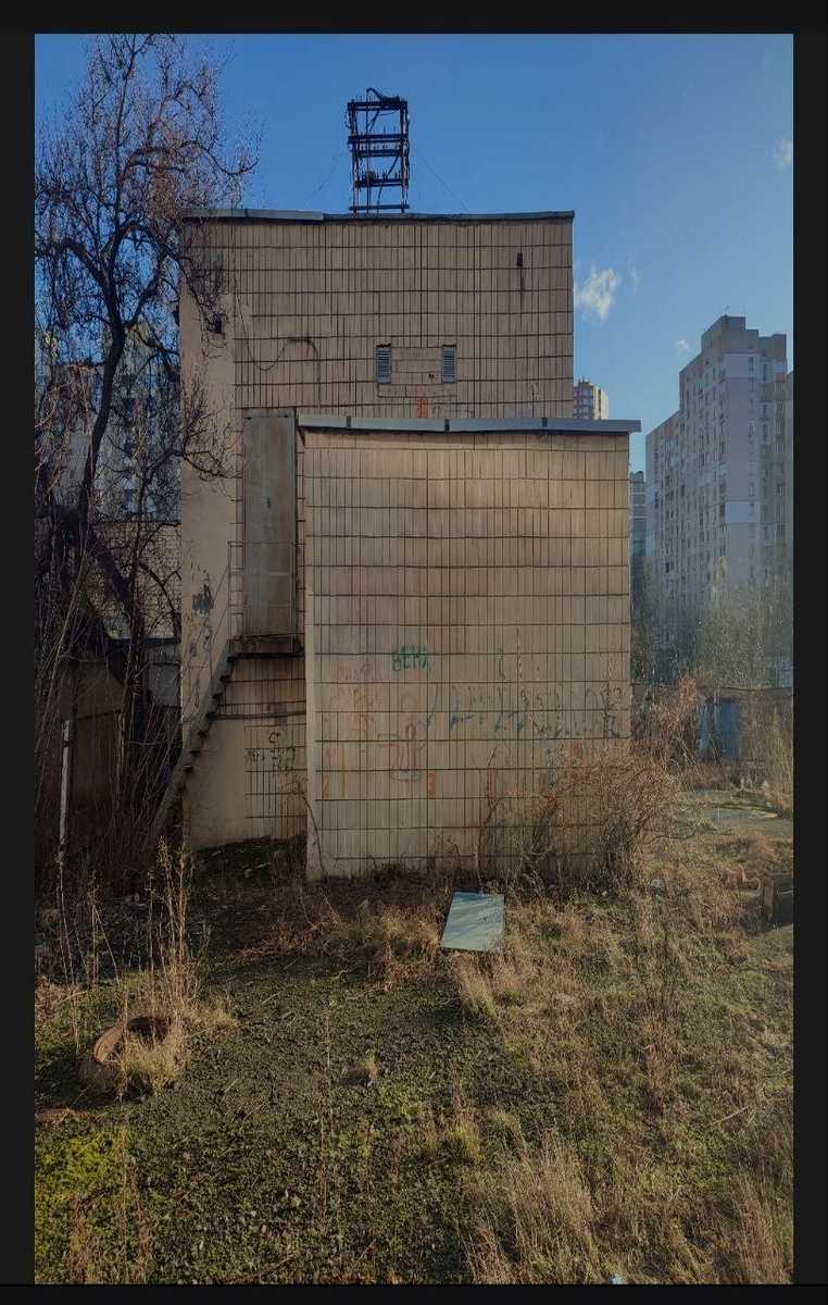 1870986492673582