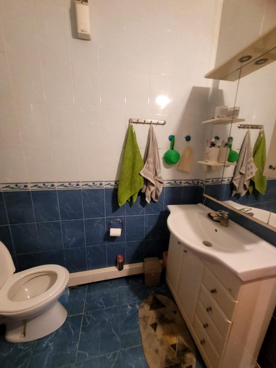 1871032078046464