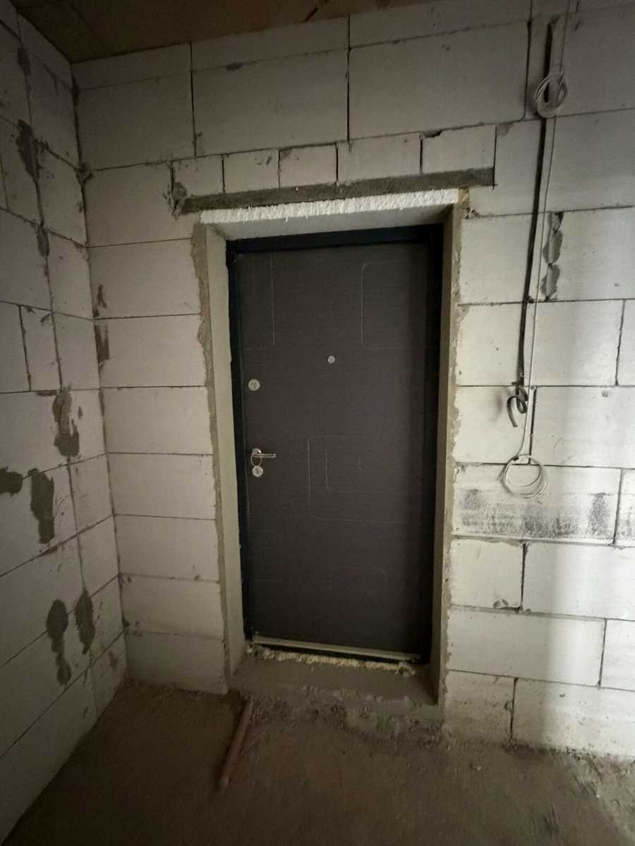 1871037655637579