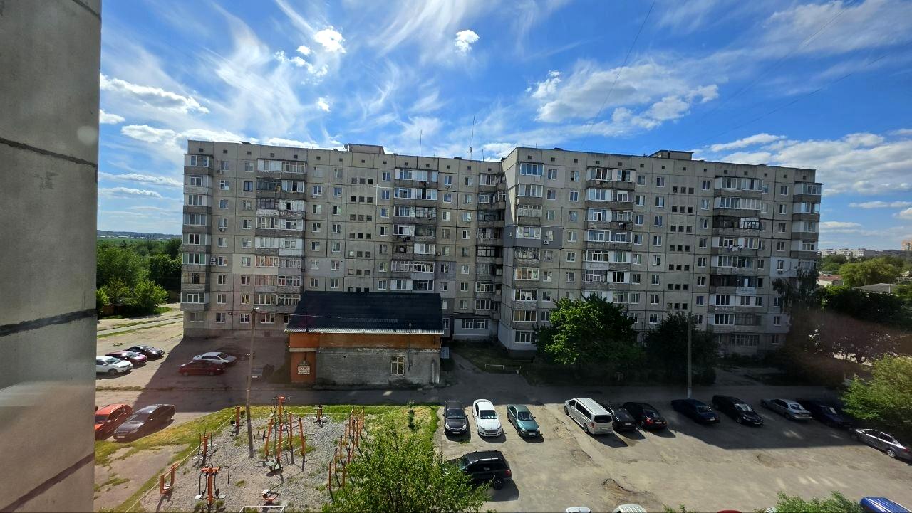 1871045402525573