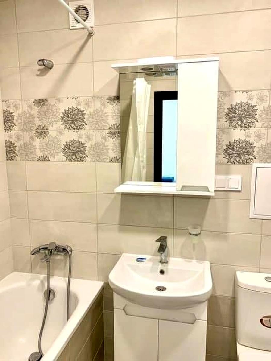 1871076735502145
