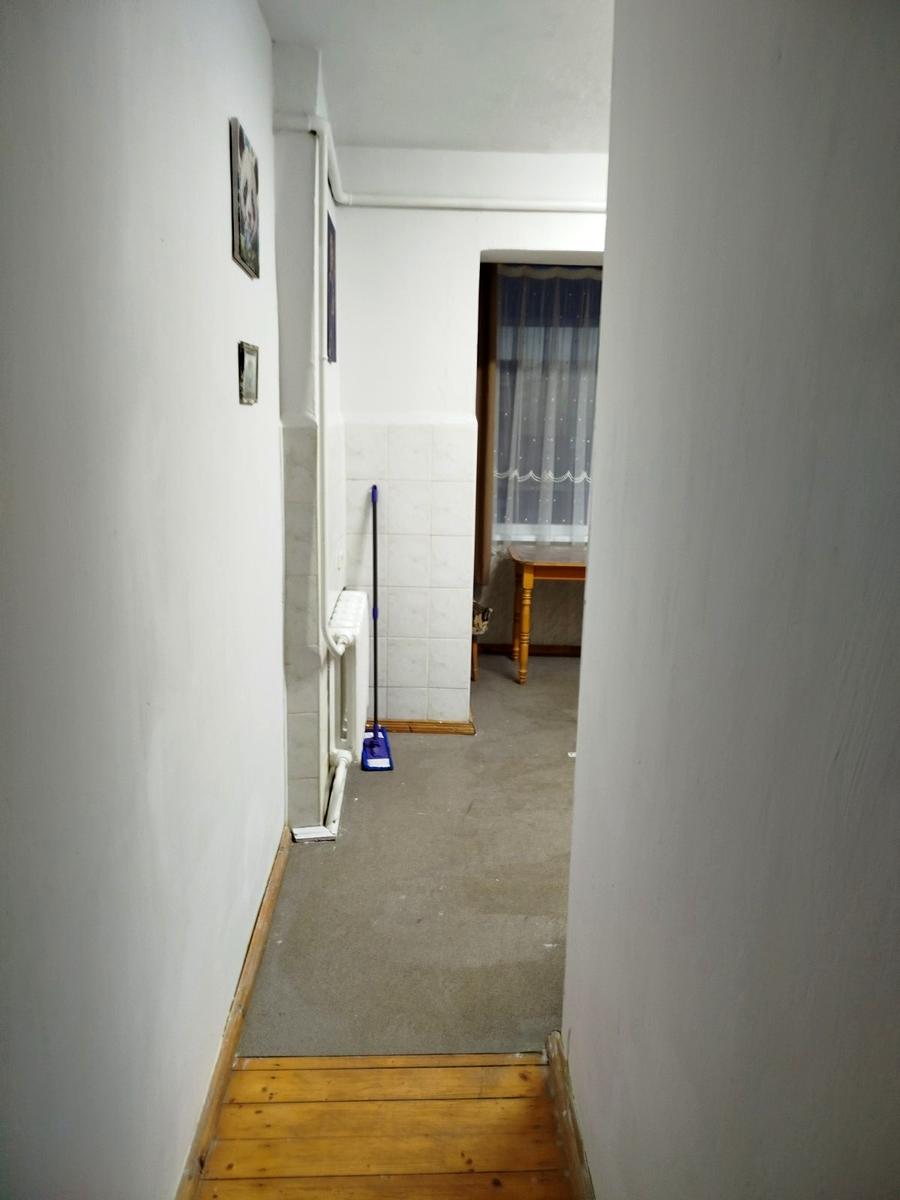 1871077395011232