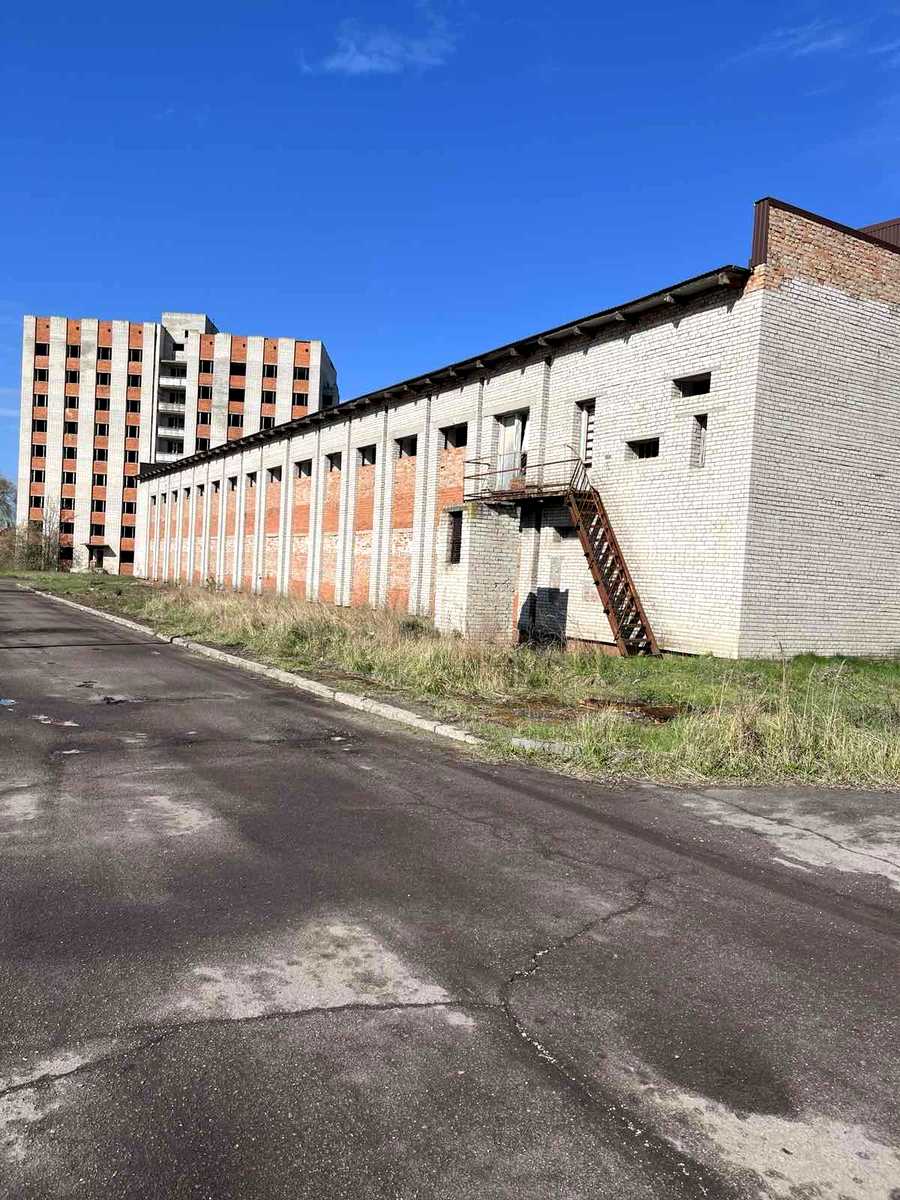 1871127443310887