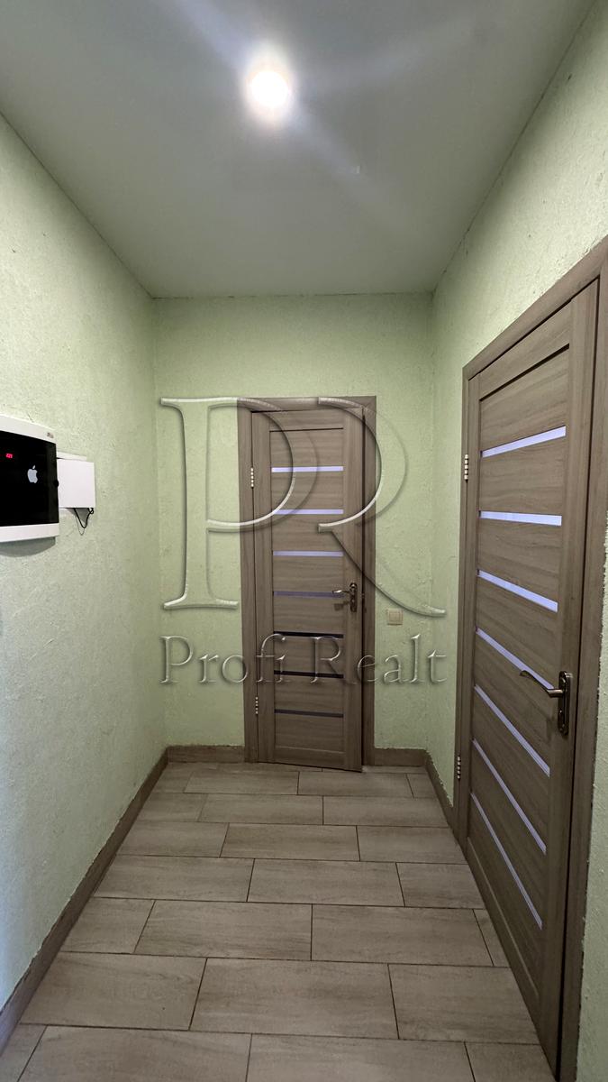 1871137951449738