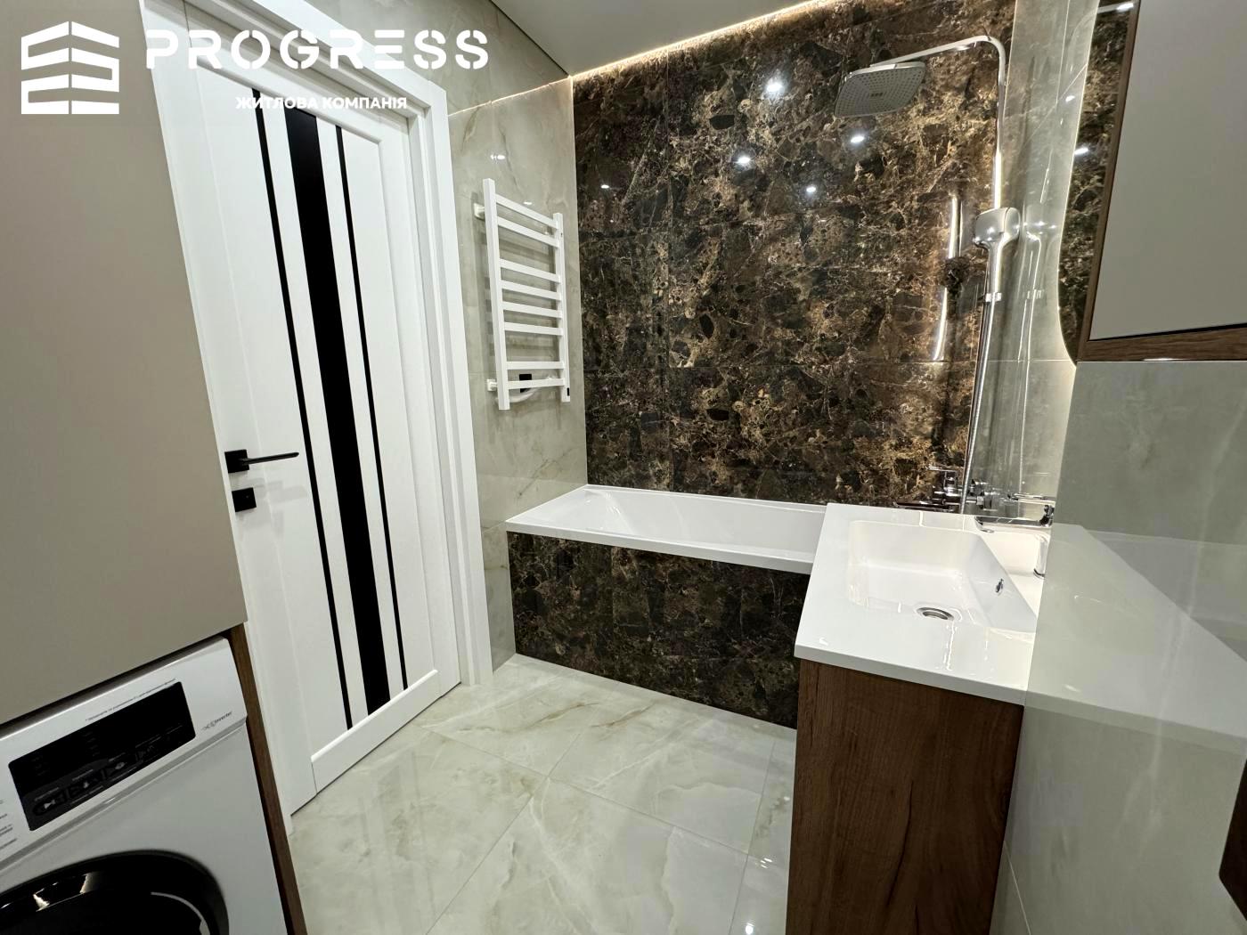 1871230289680823