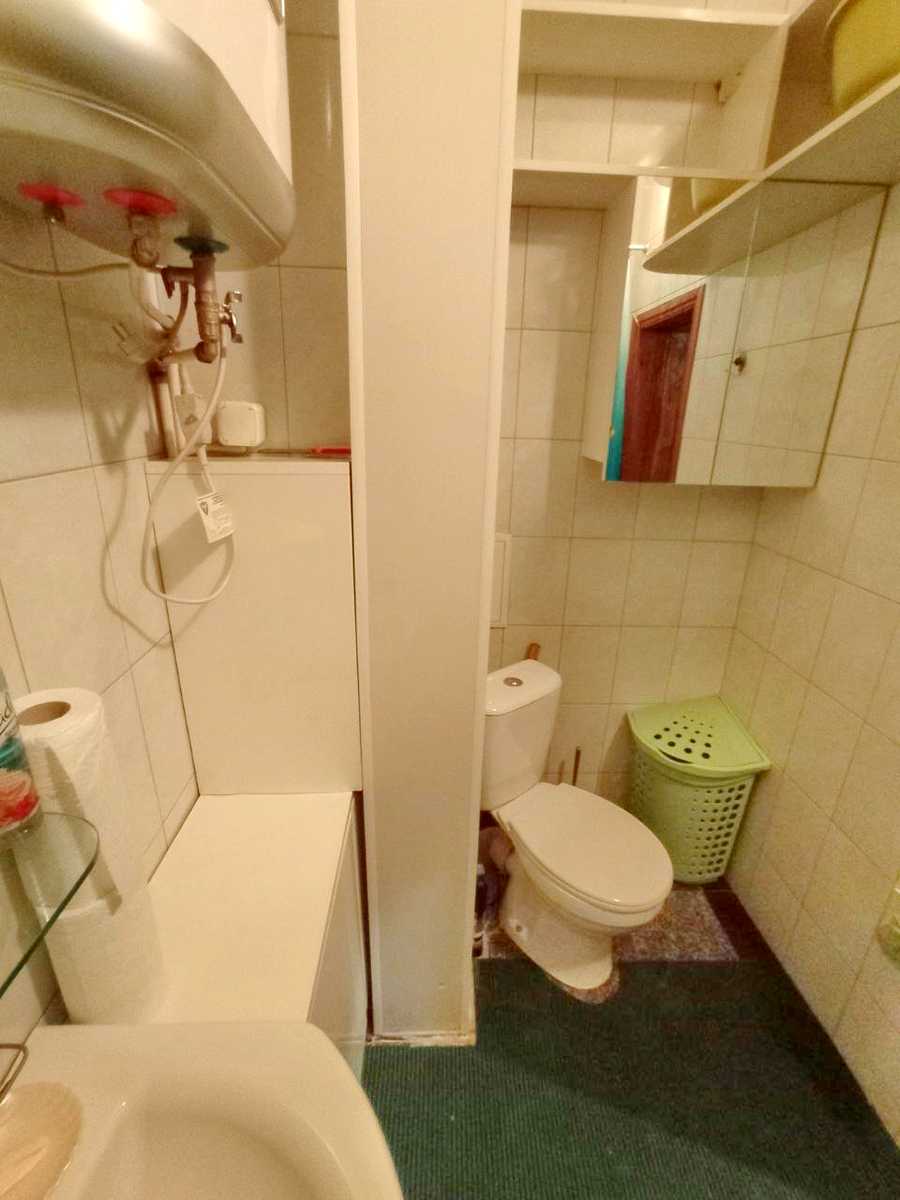 1871235463941258
