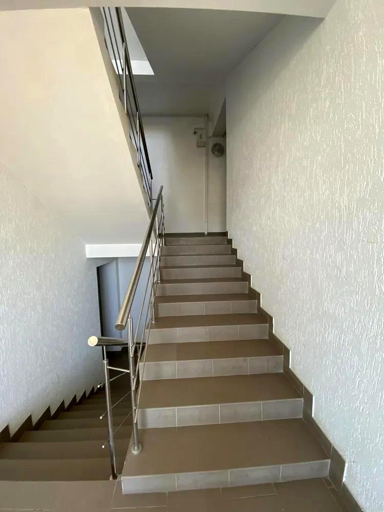 1871237679780023