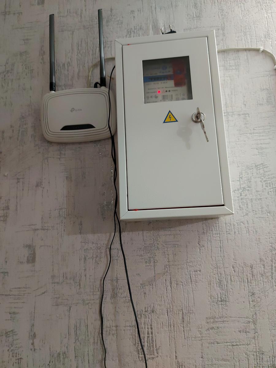 1871238010080901