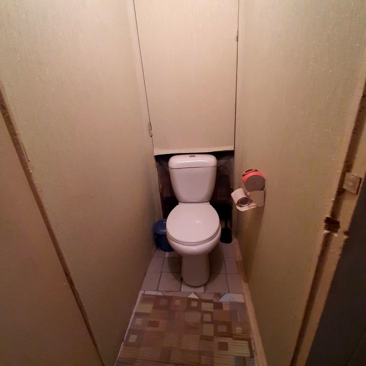 1871240791910464
