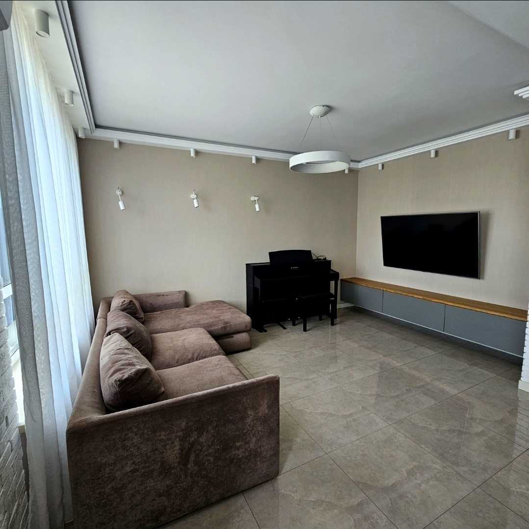 1871242262751109