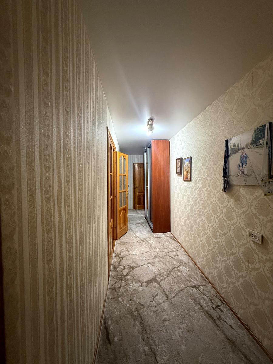 1871246646351994
