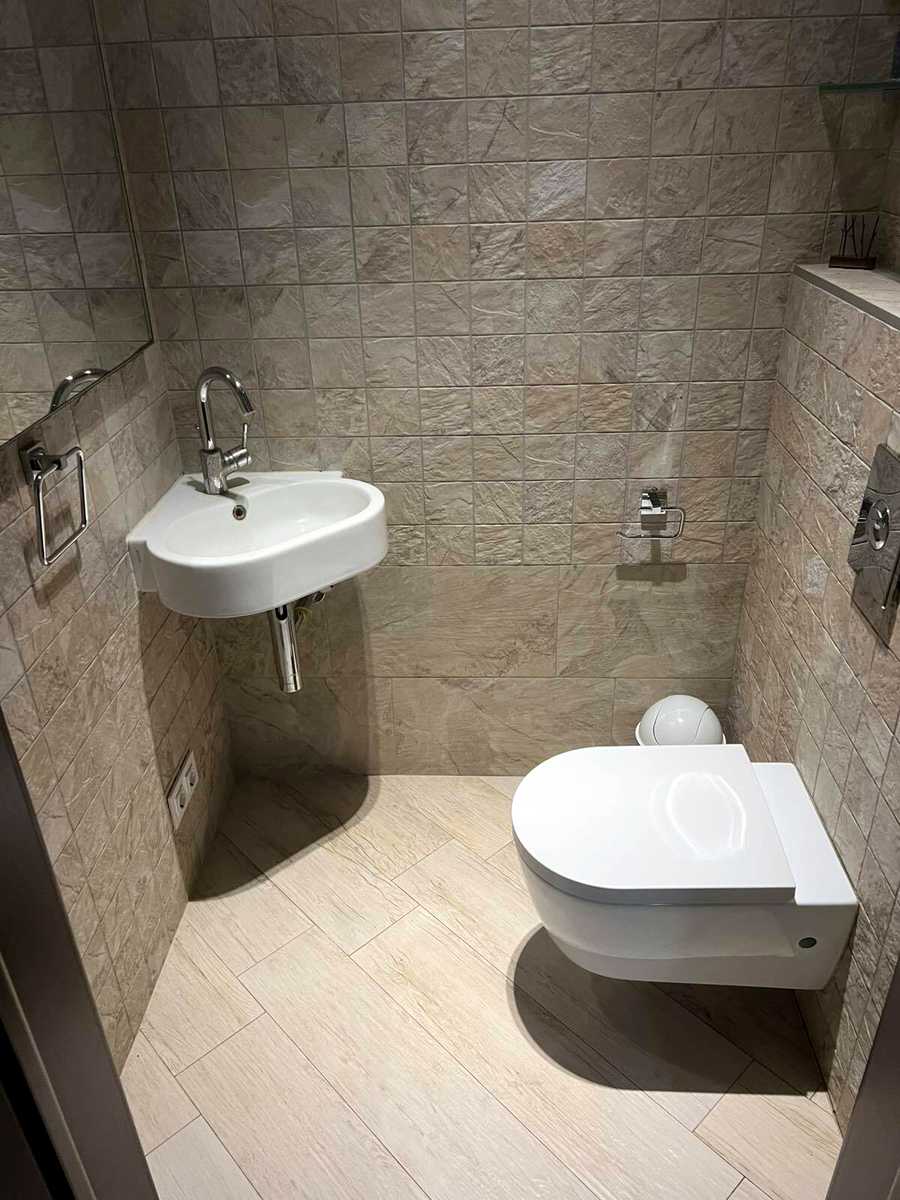 1871247432349527