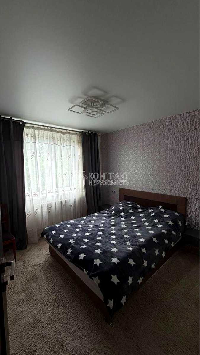 1871307628160344