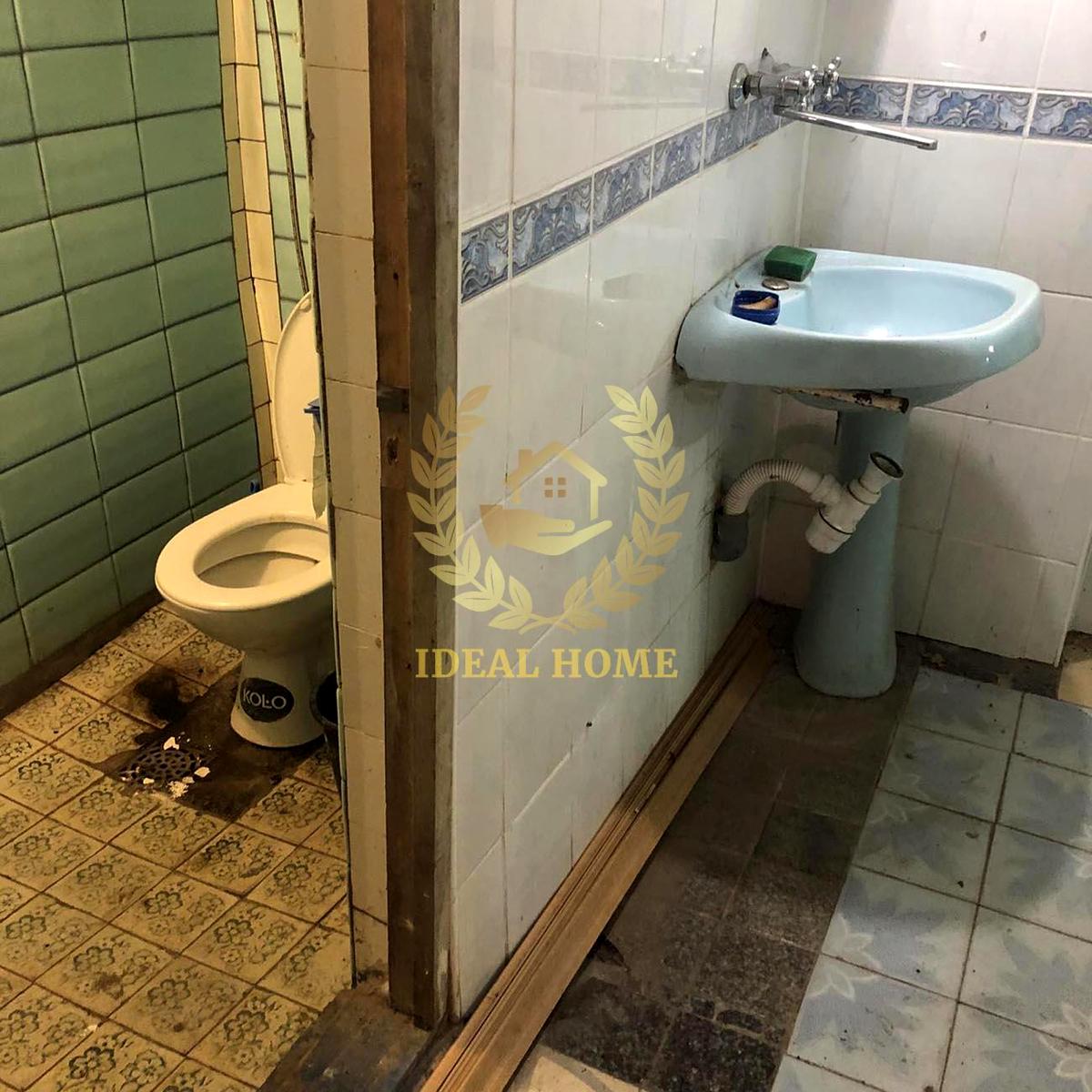 1871307973272741