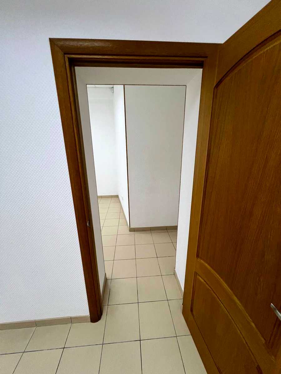 1871308486701831
