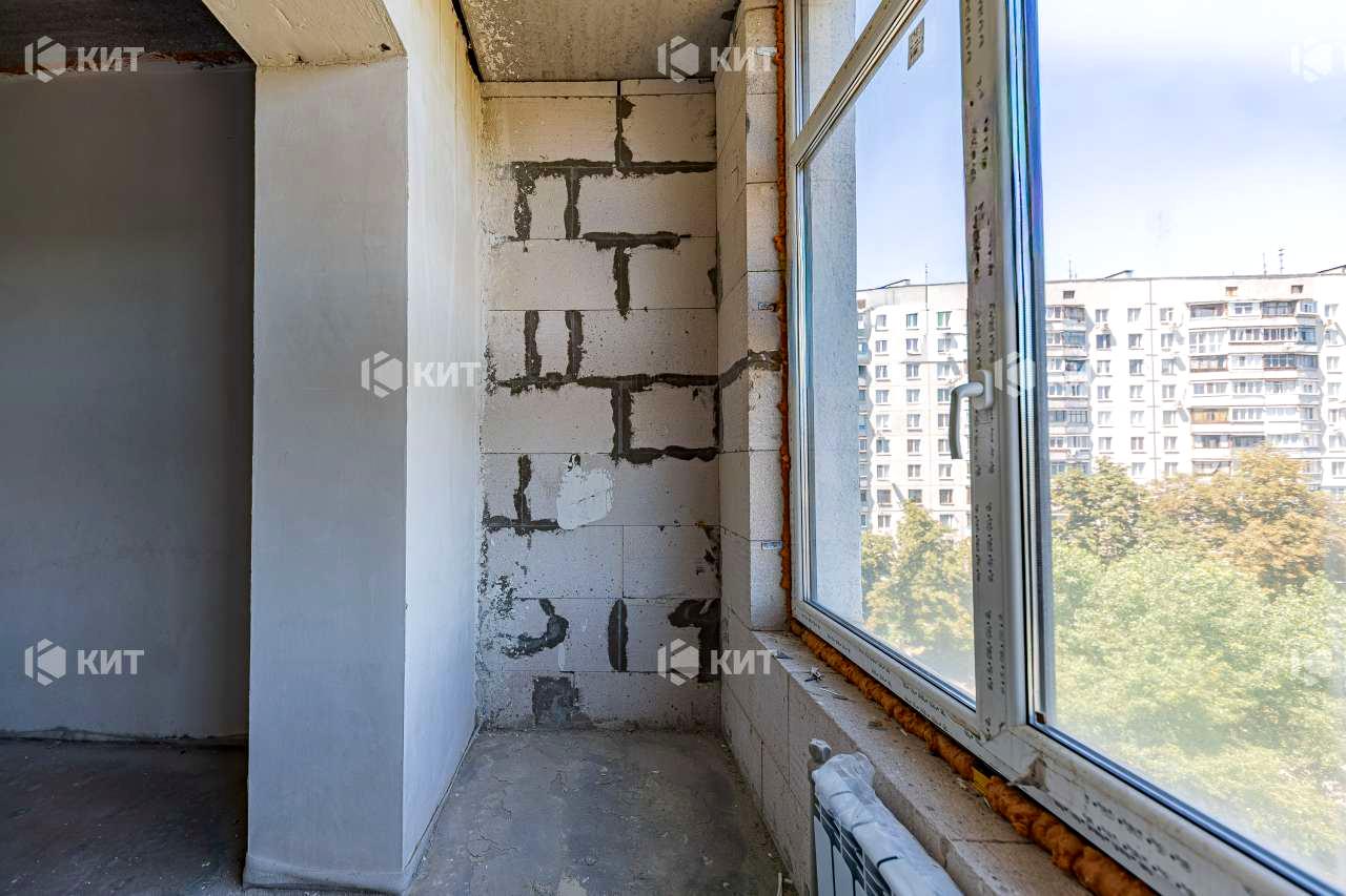 1871310549302748