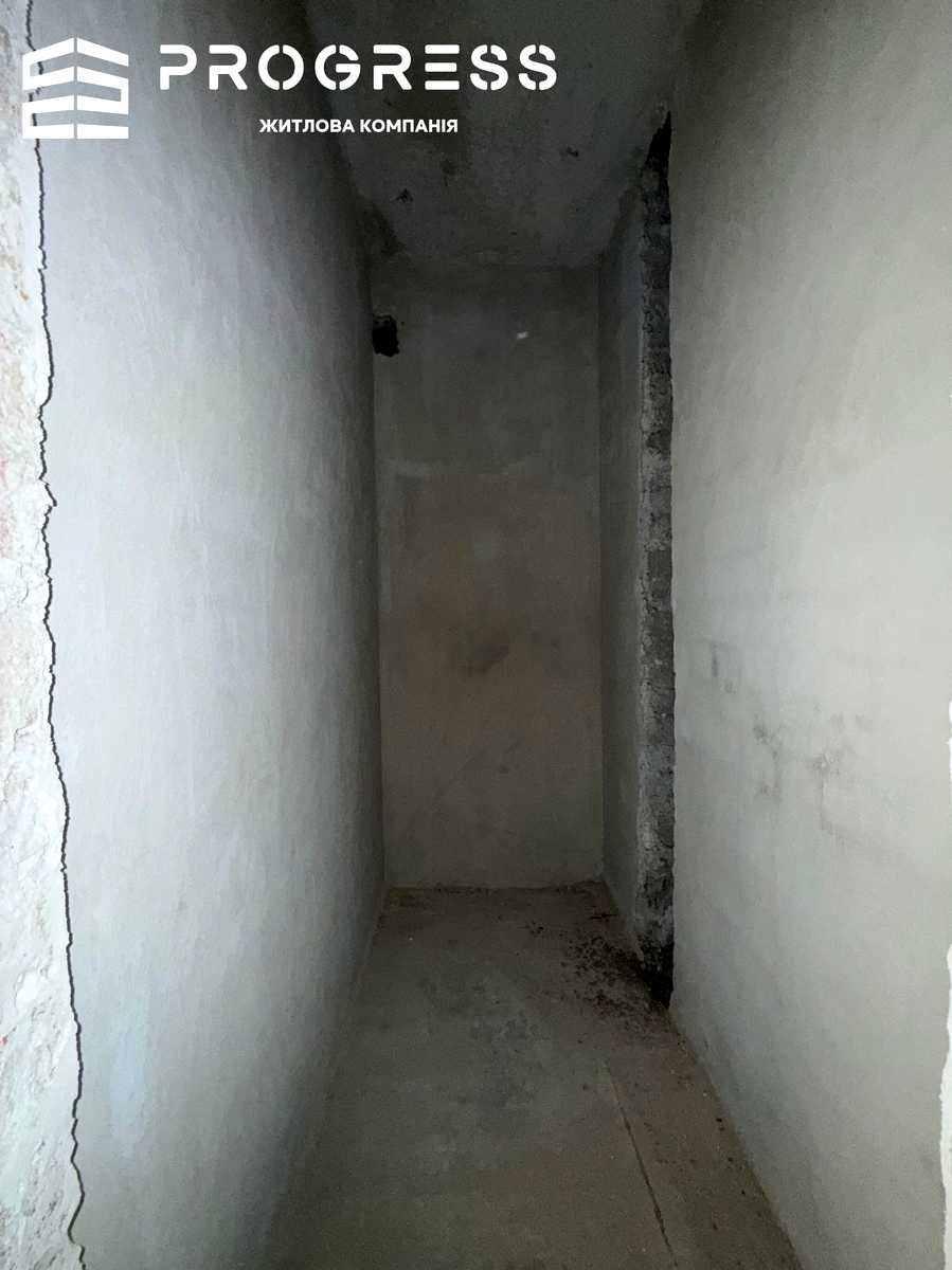 1871311664960344