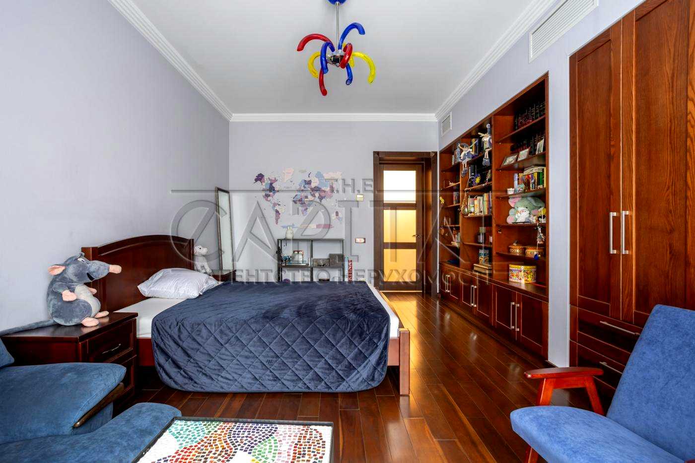 1871317589956350